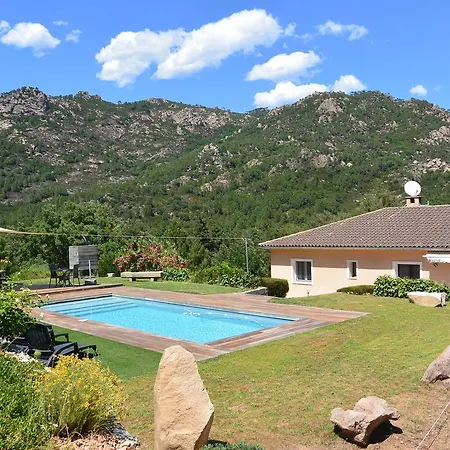 Angelina Villa